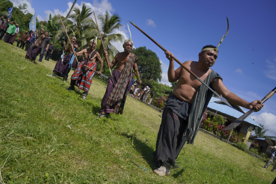 Tari Hedung dalam pentas budaya Lamaholot