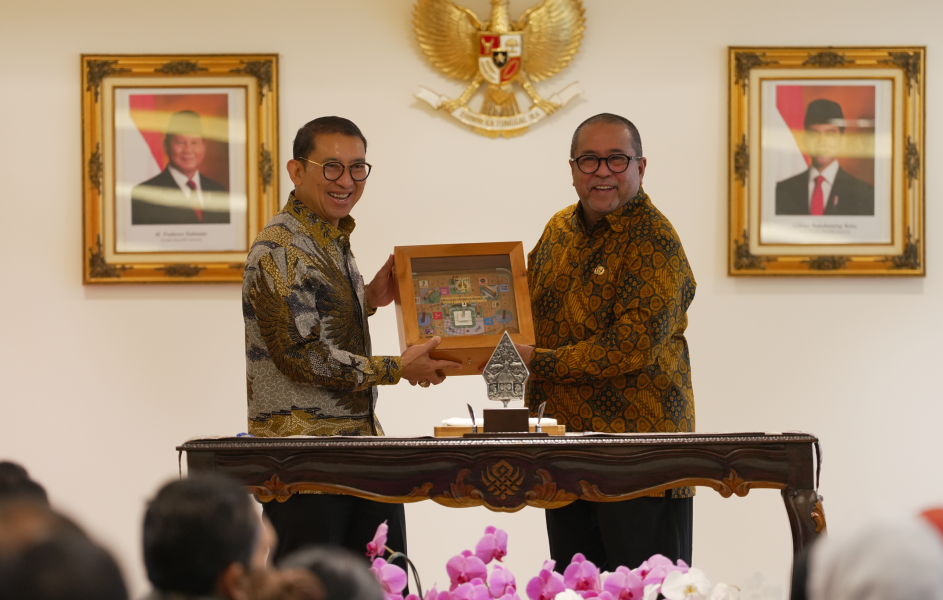 Wakil Gubernur DKI Jakarta Rano Karno dan Menteri Kebudayan Fadli Zon menjalin kerja sama untuk mempercepat pemajuan kebudayaan, pelestarian cagar budaya, serta pengembangan permuseuman