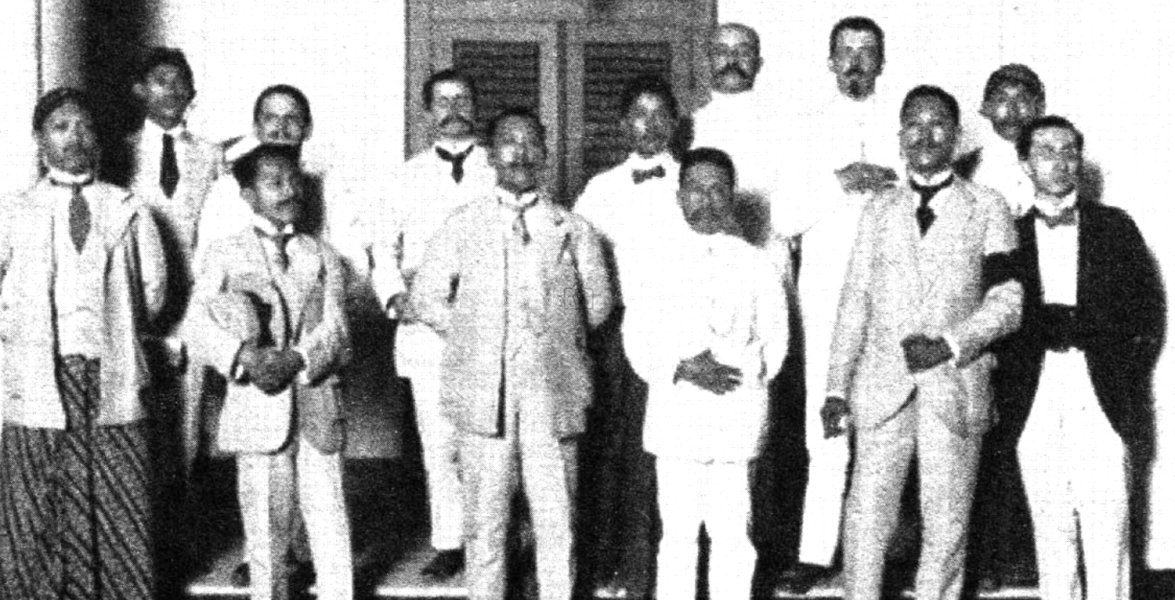 Panitia Kongres Kebudayaan Jawa tahun 1918/Foto: Buku Bianglala Budaya: Rekam Jejak 95 Tahun Kongres Kebudayaan 1918-2013.