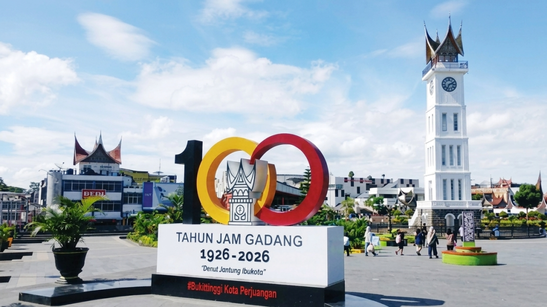 100 Tahun Jam Gadang: Detak Waktu yang Menyatukan Sejarah, Budaya, dan Masa Depan