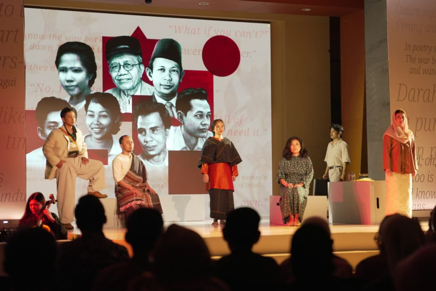 Sasana Sastra: Membaca Klasik Indonesia menghadirkan karya-karya sastra dalam balutan seni pertunjukan yang komunikatif dan memikat.