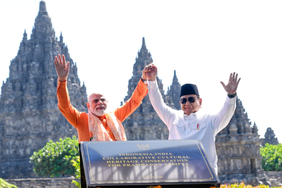 Presiden Republik Indonesia Prabowo Subianto bersama Perdana Menteri (PM) Republik India Narendra Modi mengunjungi Kompleks Candi Prambanan, Kabupaten Sleman, Daerah Istimewa Yogyakarta (DIY), pada Rabu, 8 Juli 2026